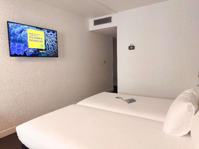 ibis Styles Paris Tolbiac Bibliothèque image