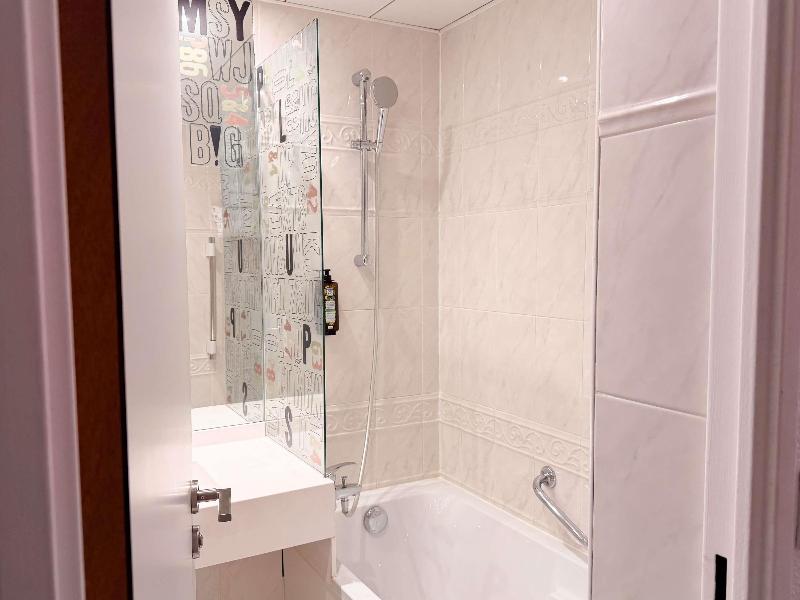 ibis Styles Paris Tolbiac Bibliothèque image