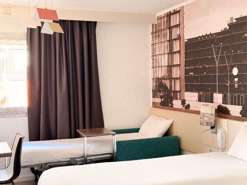 ibis Styles Paris Tolbiac Bibliothèque image