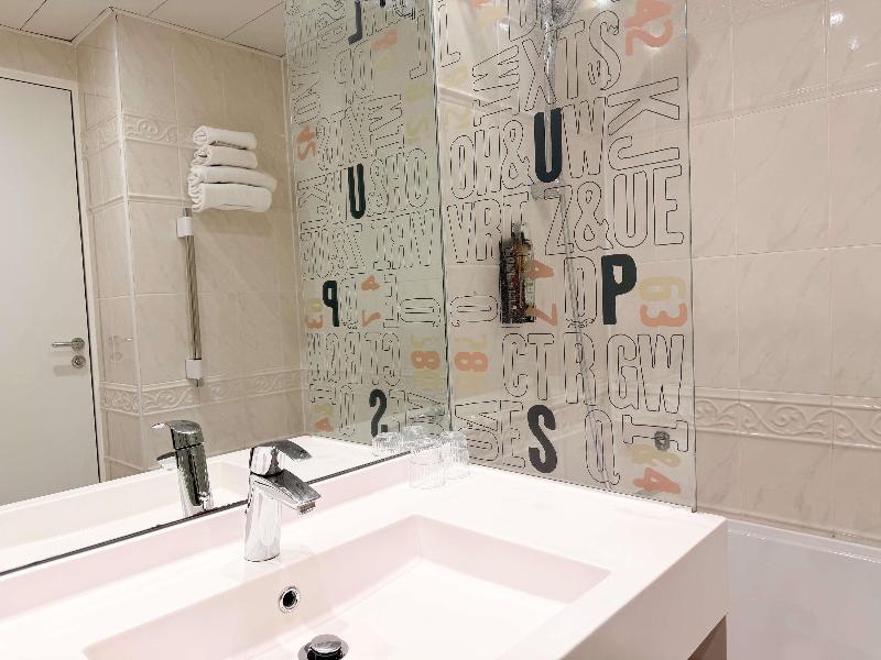 ibis Styles Paris Tolbiac Bibliothèque image