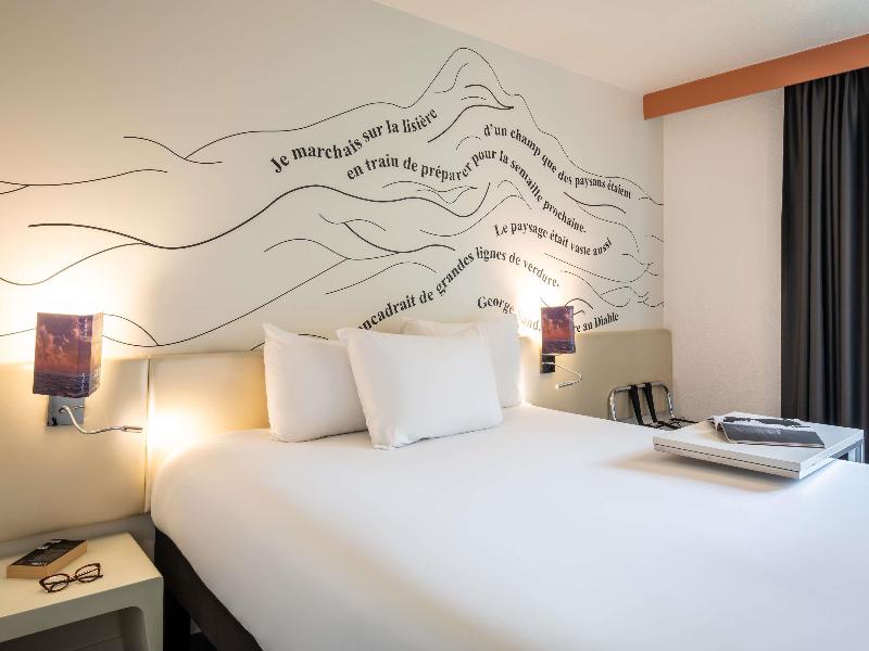 ibis Styles Paris Tolbiac Bibliothèque image