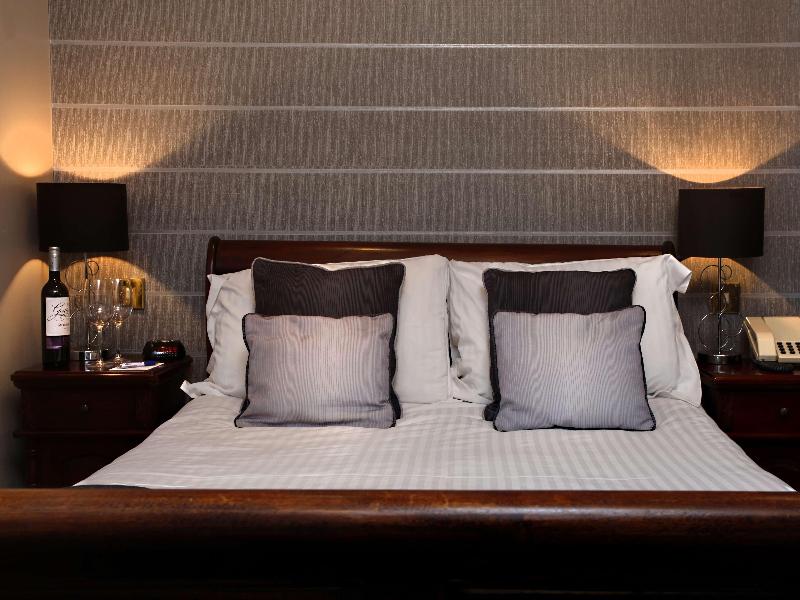 Dryfesdale Hotel BW Signature Collection image