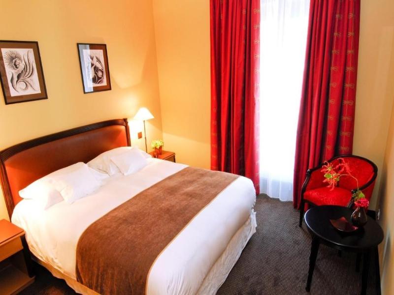 room detail thumbnail 1