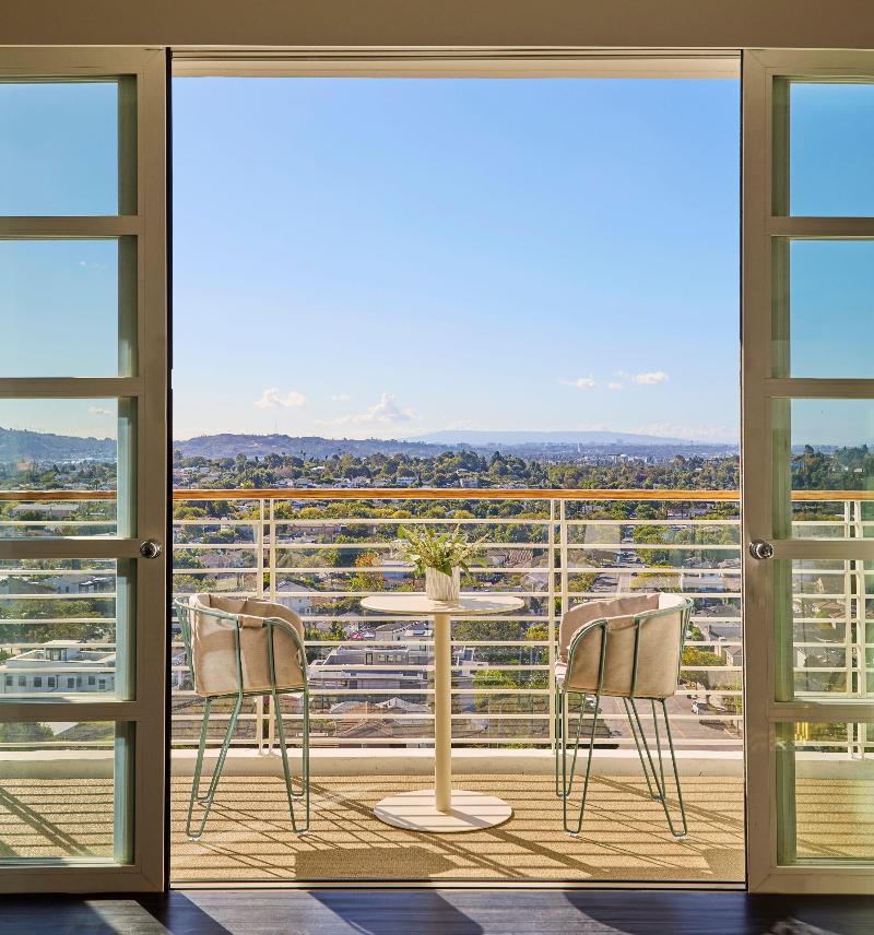 Cameo Beverly Hills image