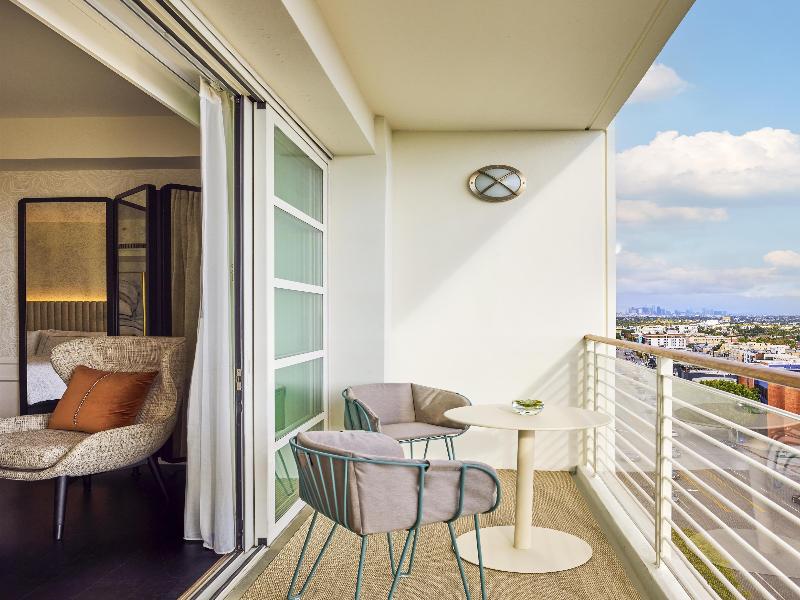 Cameo Beverly Hills image