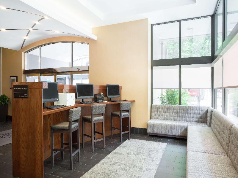 Hampton Inn Philadelphia Center City-Convention Ce image