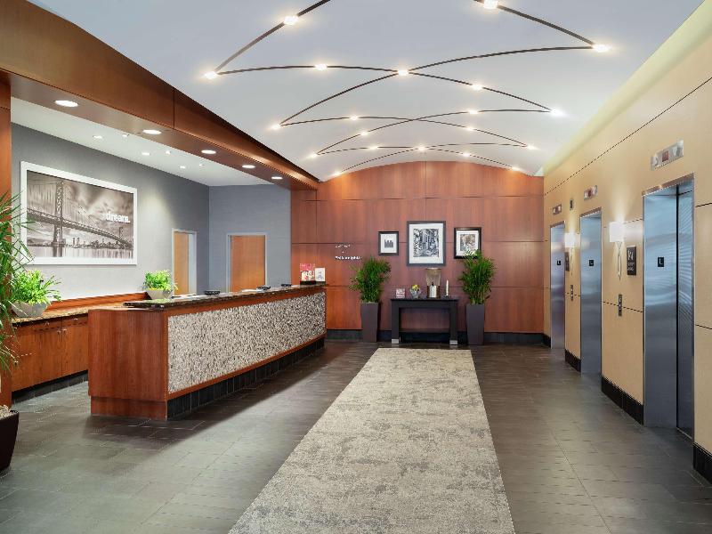 Hampton Inn Philadelphia Center City-Convention Ce image
