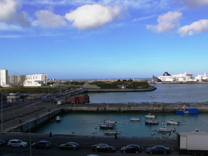 Holiday Inn Calais - Centre Car Ferry by IHG photo 22