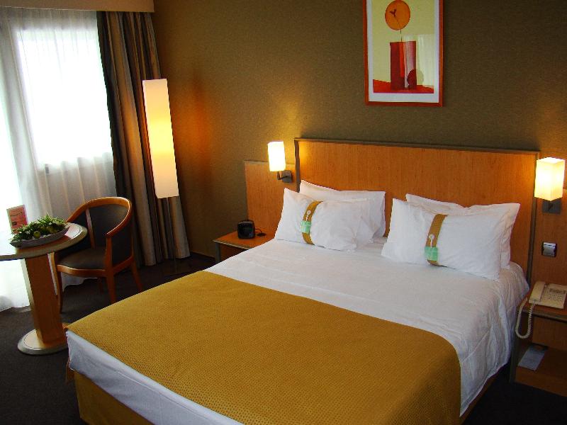 Holiday Inn Calais - Centre Car Ferry by IHG photo 24