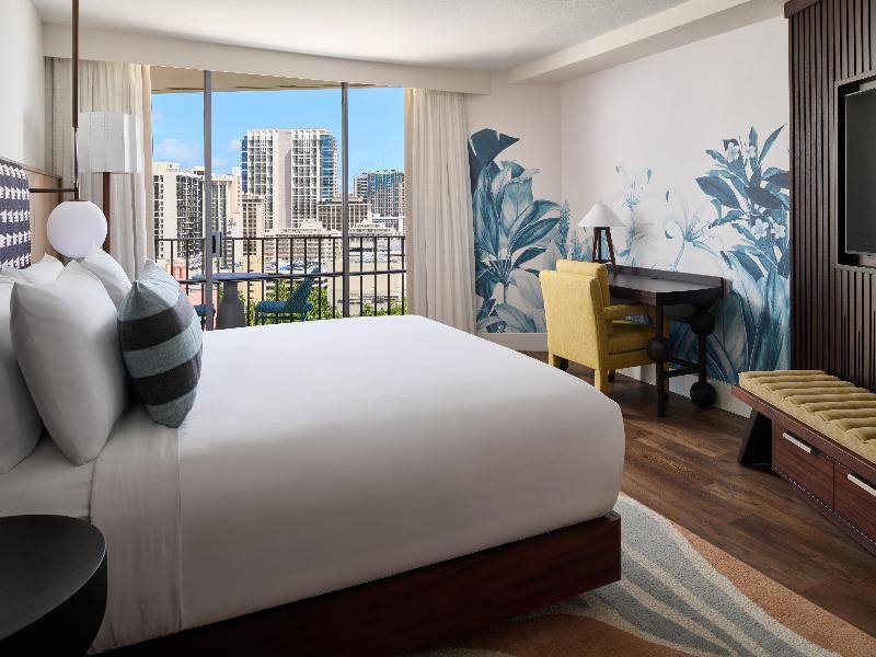 OUTRIGGER Waikiki Beach Resort image