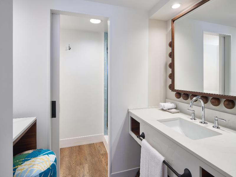 OUTRIGGER Waikiki Beach Resort image