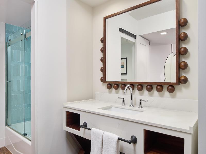 OUTRIGGER Waikiki Beach Resort image