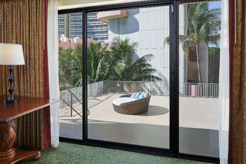 OUTRIGGER Waikiki Beach Resort