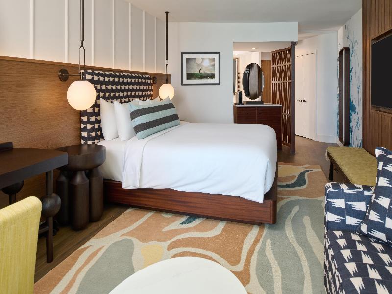 OUTRIGGER Waikiki Beach Resort image