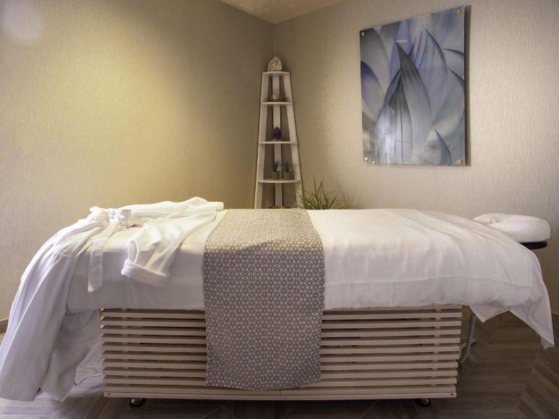 Legacy Resort Hotel & Spa image