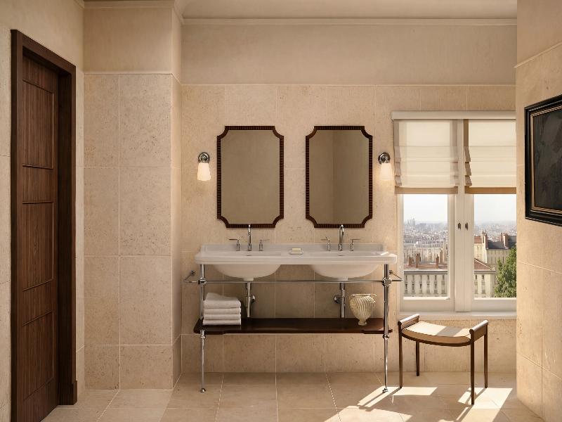 Villa Florentine image