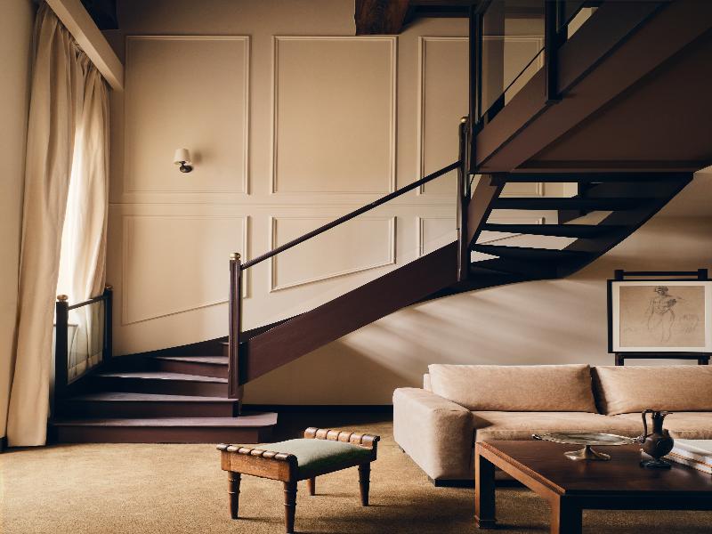 Villa Florentine image