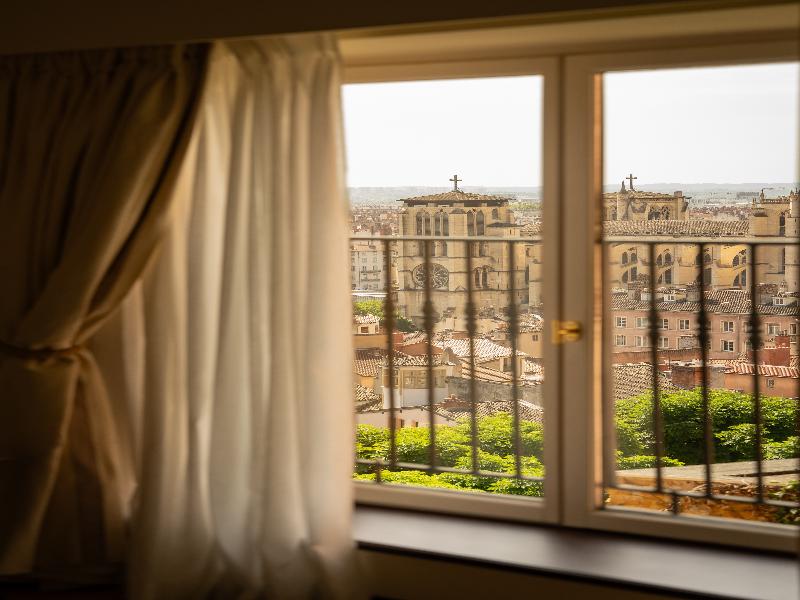Villa Florentine image
