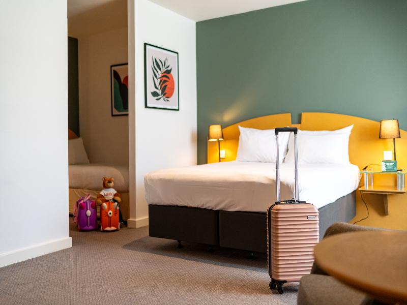 Holiday Inn Ashford North A20 image