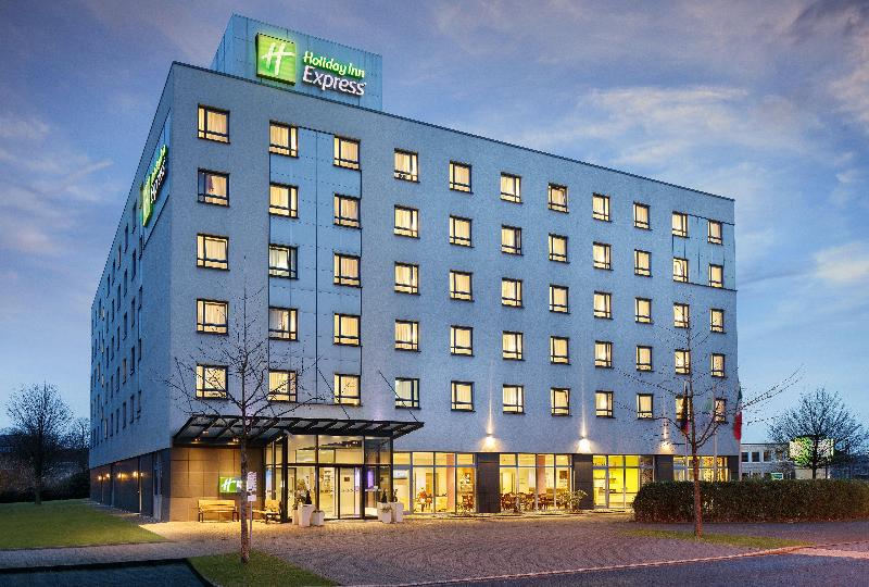 Holiday Inn Express Dusseldorf - City North image
