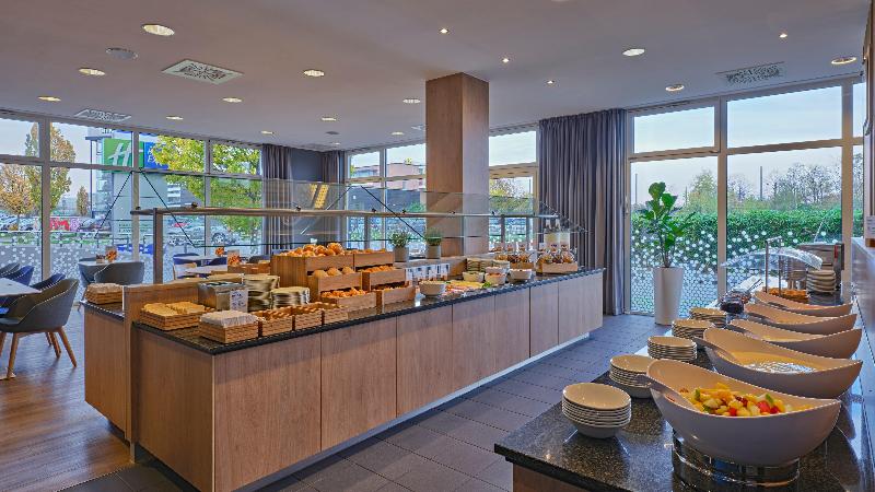 Holiday Inn Express Dusseldorf - City North image
