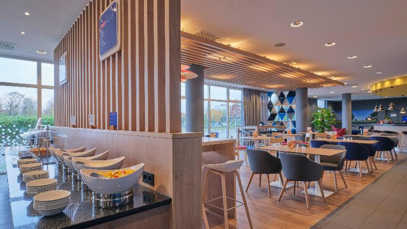 Holiday Inn Express Dusseldorf - City North image