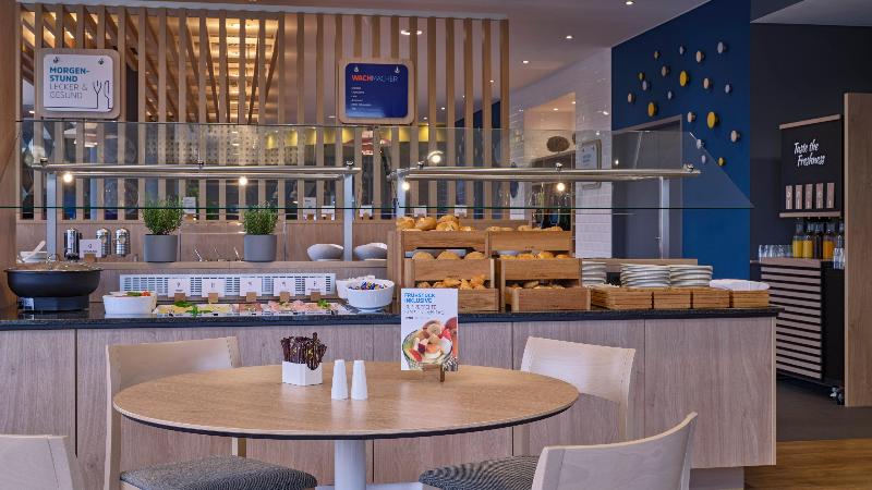 Holiday Inn Express Dusseldorf - City North image
