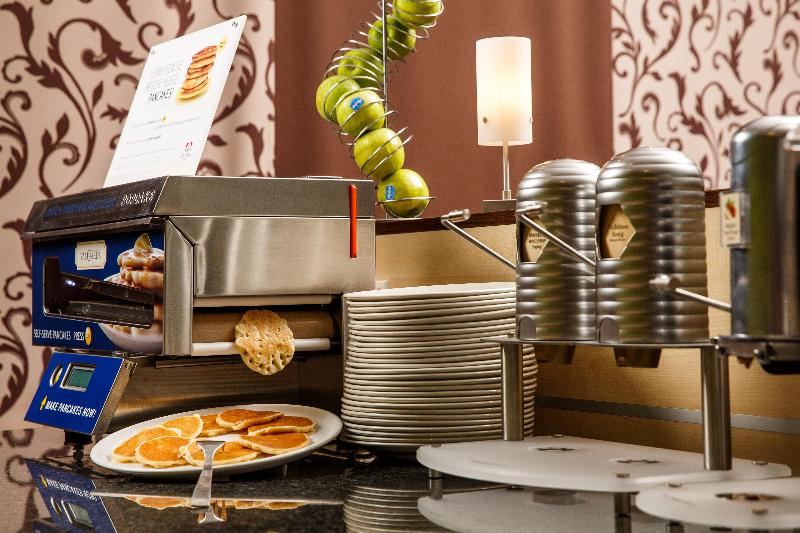 Holiday Inn Express Dusseldorf - City North image