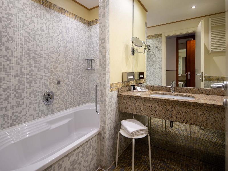 Crowne Plaza Venice East Quarto D'altino image