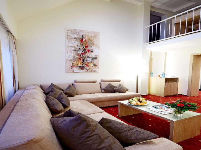 Best Western Hotel zur Post image