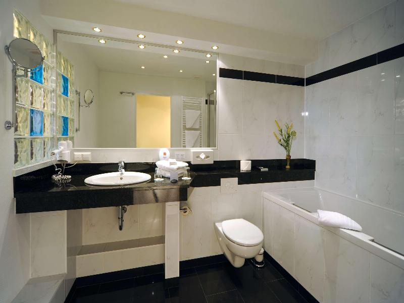 Best Western Hotel zur Post image