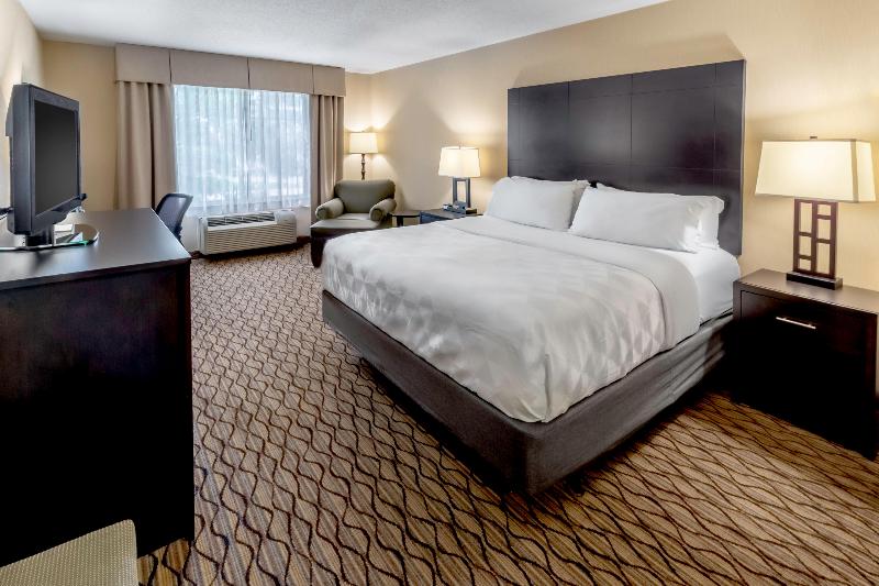 Holiday Inn Hotel & Suites Milwaukee Airport image