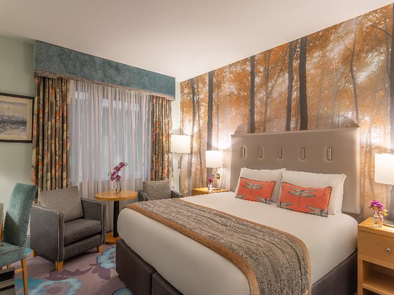 Crowne Plaza Dublin Airport image