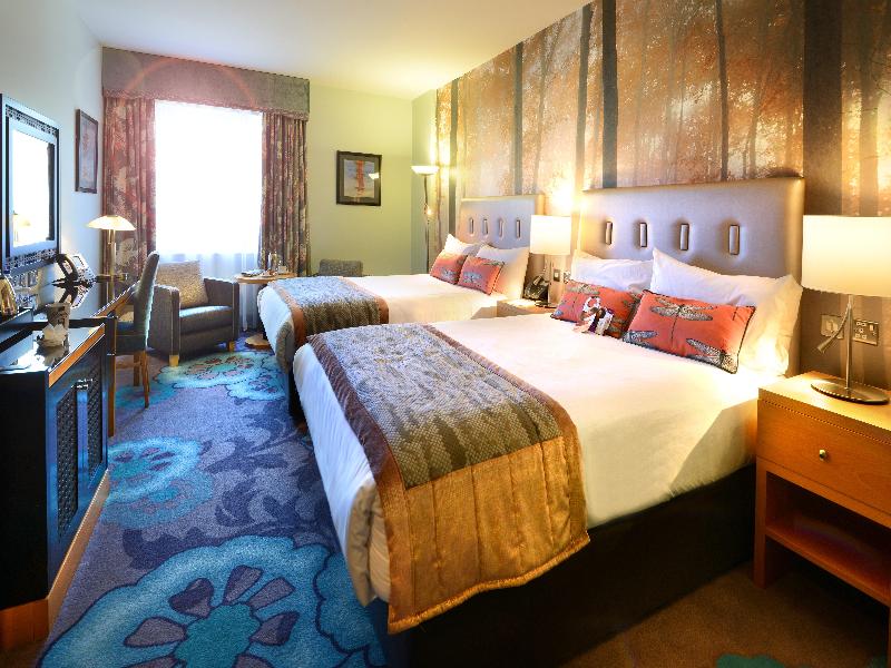 Crowne Plaza Dublin Airport image