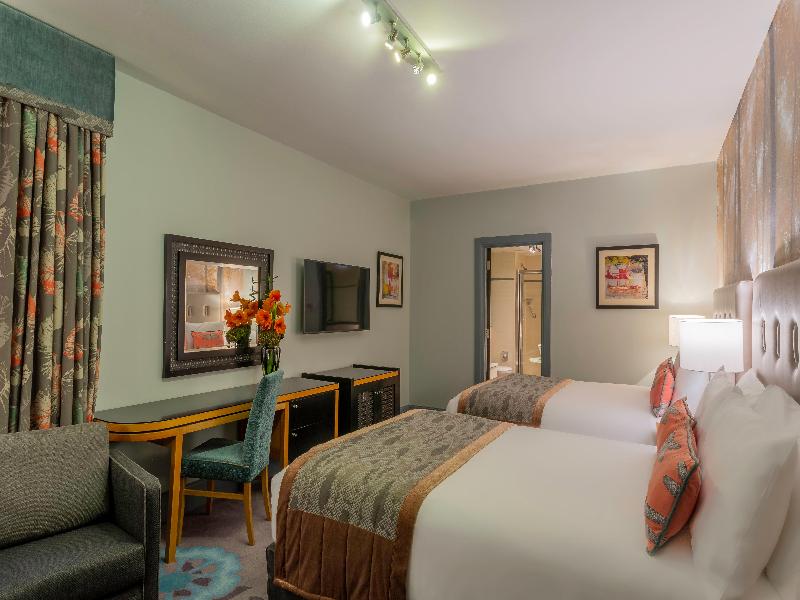 Crowne Plaza Dublin Airport image