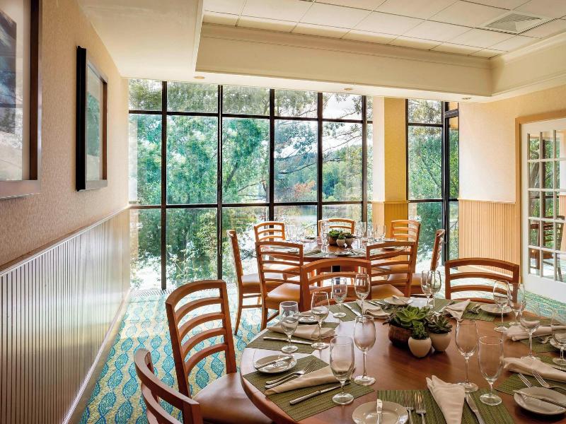 Boston Marriott Newton image