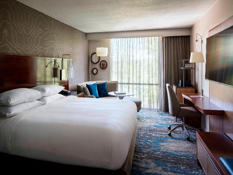 Boston Marriott Newton image