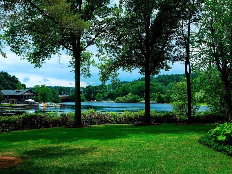 Boston Marriott Newton image