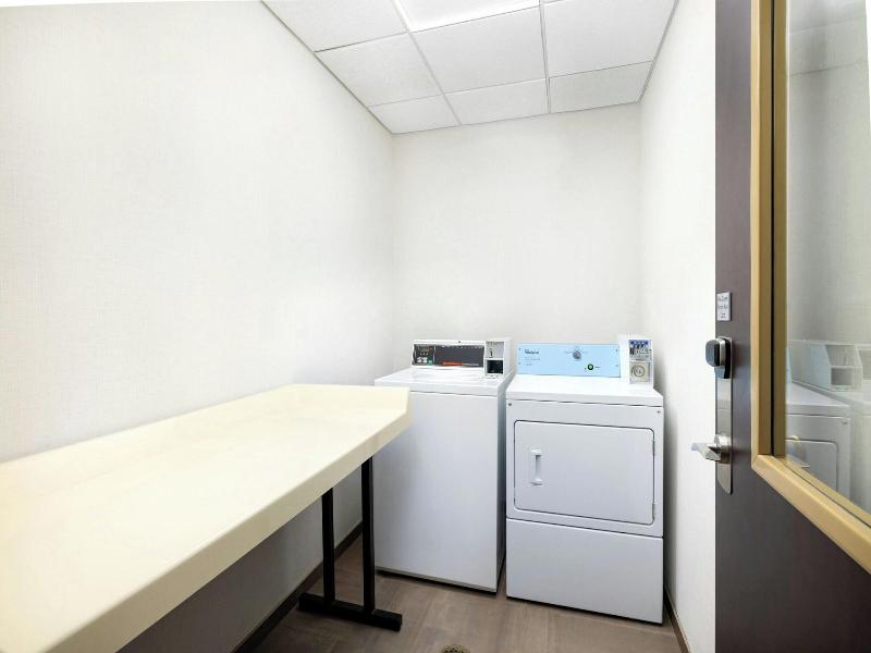 Courtyard By Marriott image