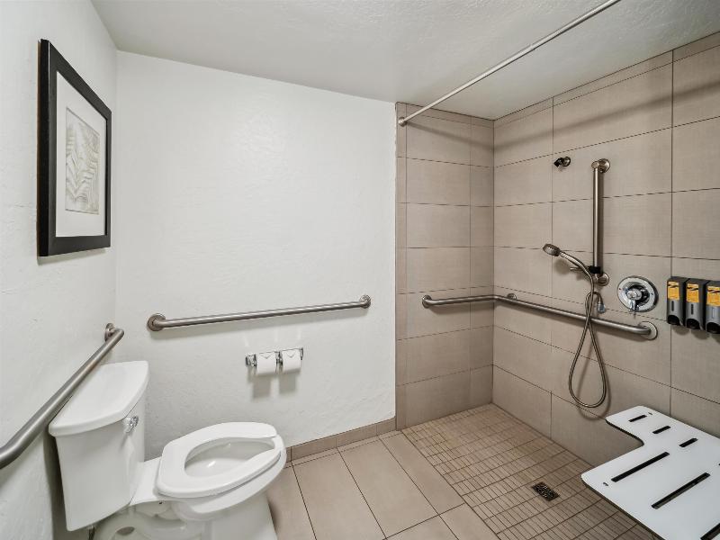 Best Western Plus Hilltop Inn image
