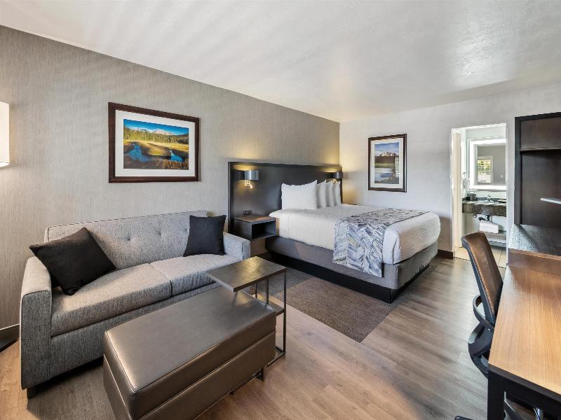 Best Western Plus Hilltop Inn image