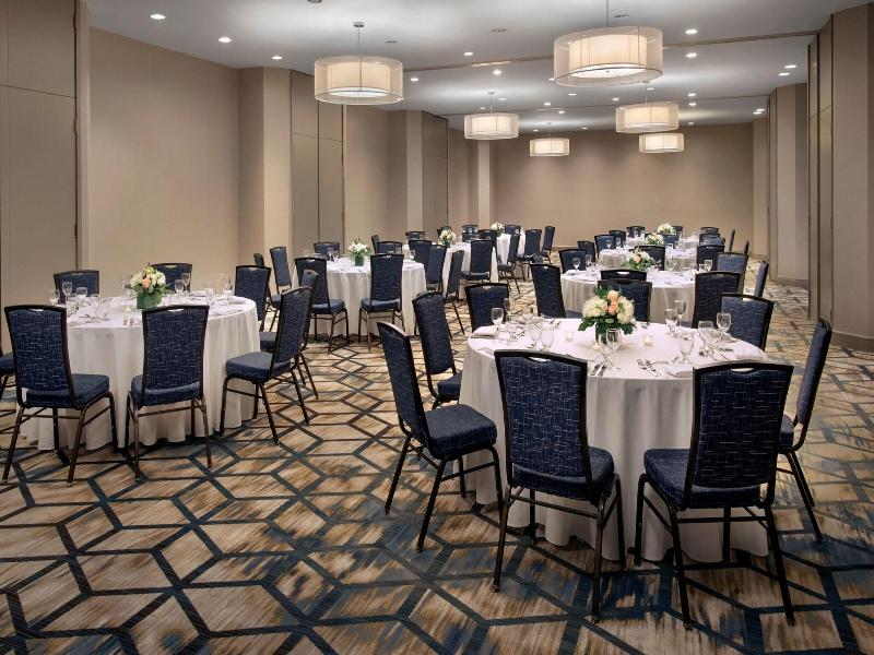 Boston Marriott Burlington image