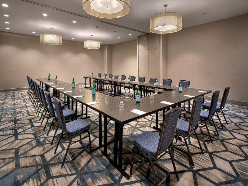 Boston Marriott Burlington image