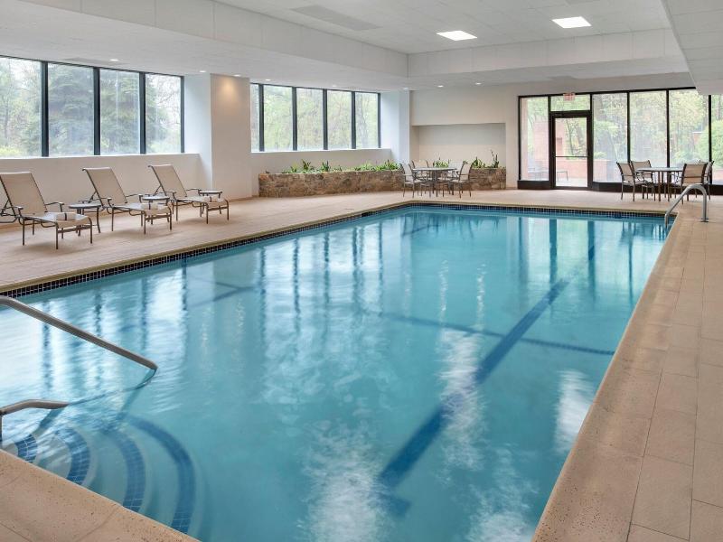Boston Marriott Burlington image