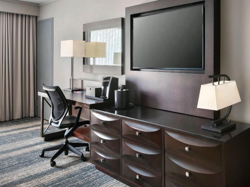 Boston Marriott Burlington image