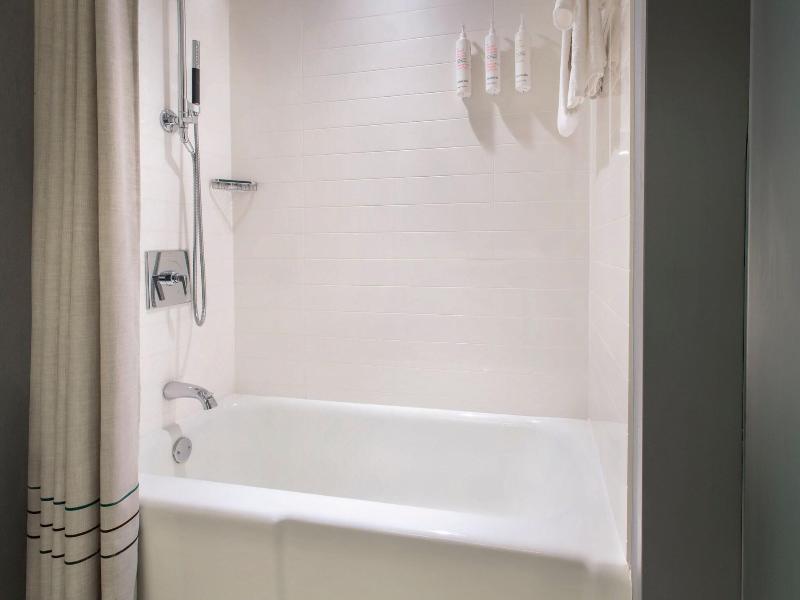 Boston Marriott Burlington image