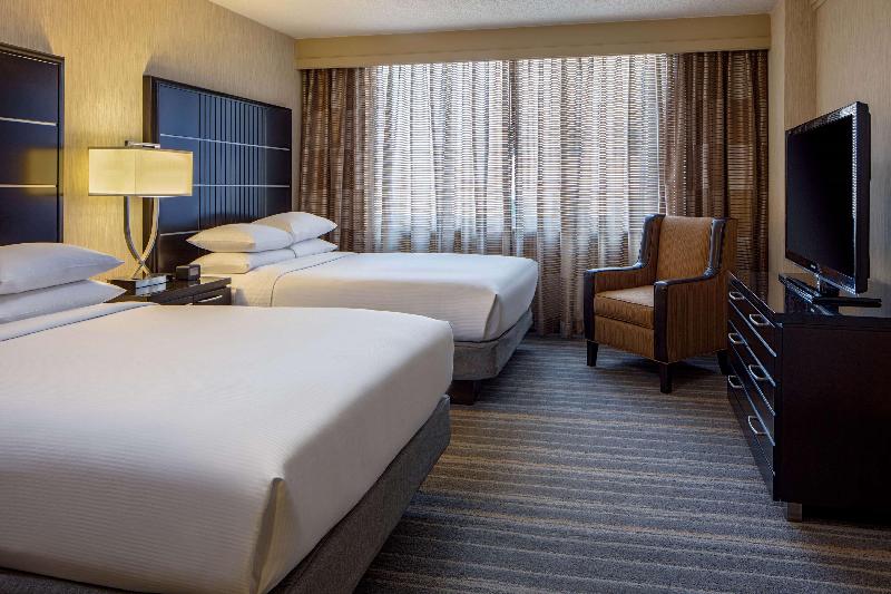 DoubleTree Suites by Hilton Minneapolis Downtown — photo 105