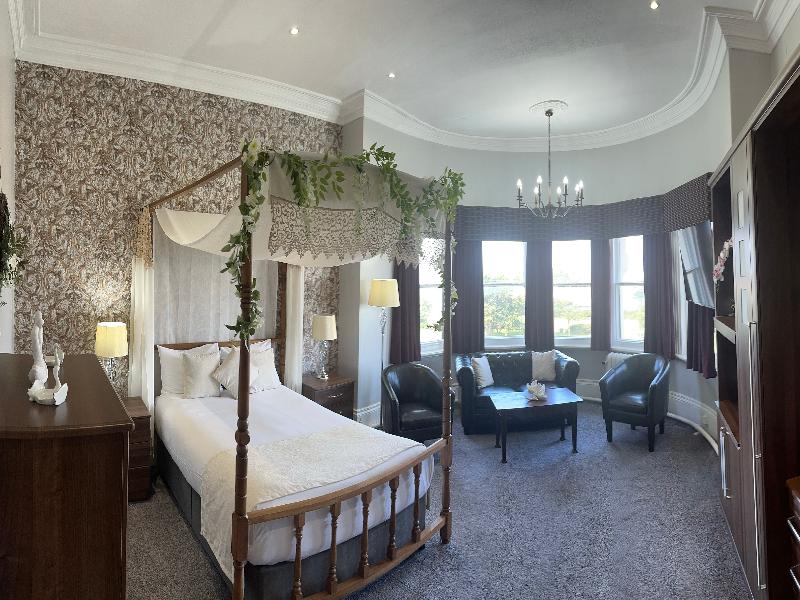 Royal Clifton Hotel image