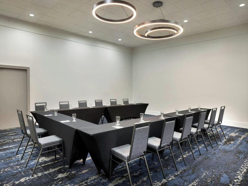 Courtyard by Marriott across Universal Orlando image
