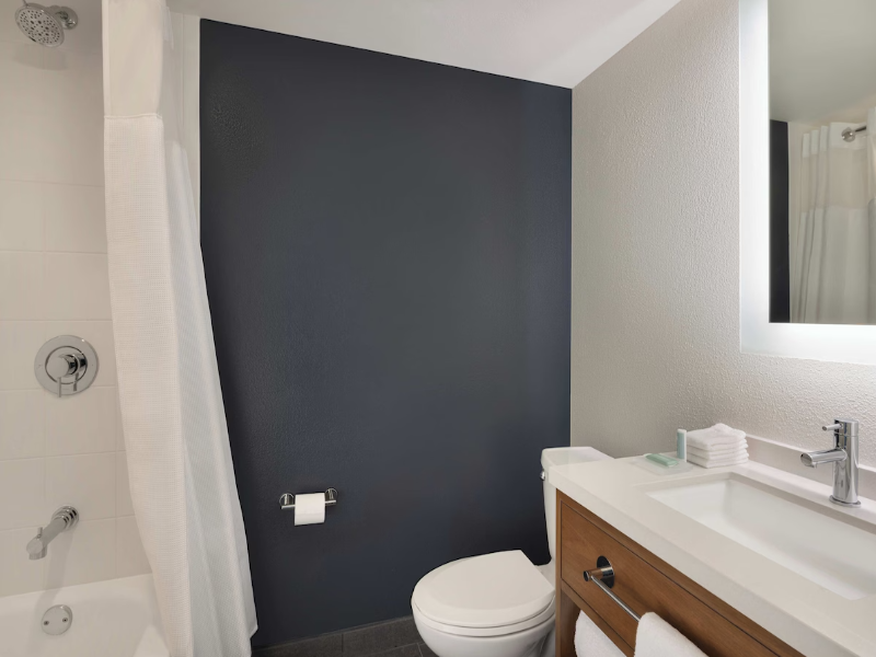 Courtyard by Marriott across Universal Orlando image